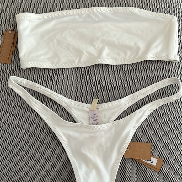 SOLD* Skims bikini set - Picture 4 of 4